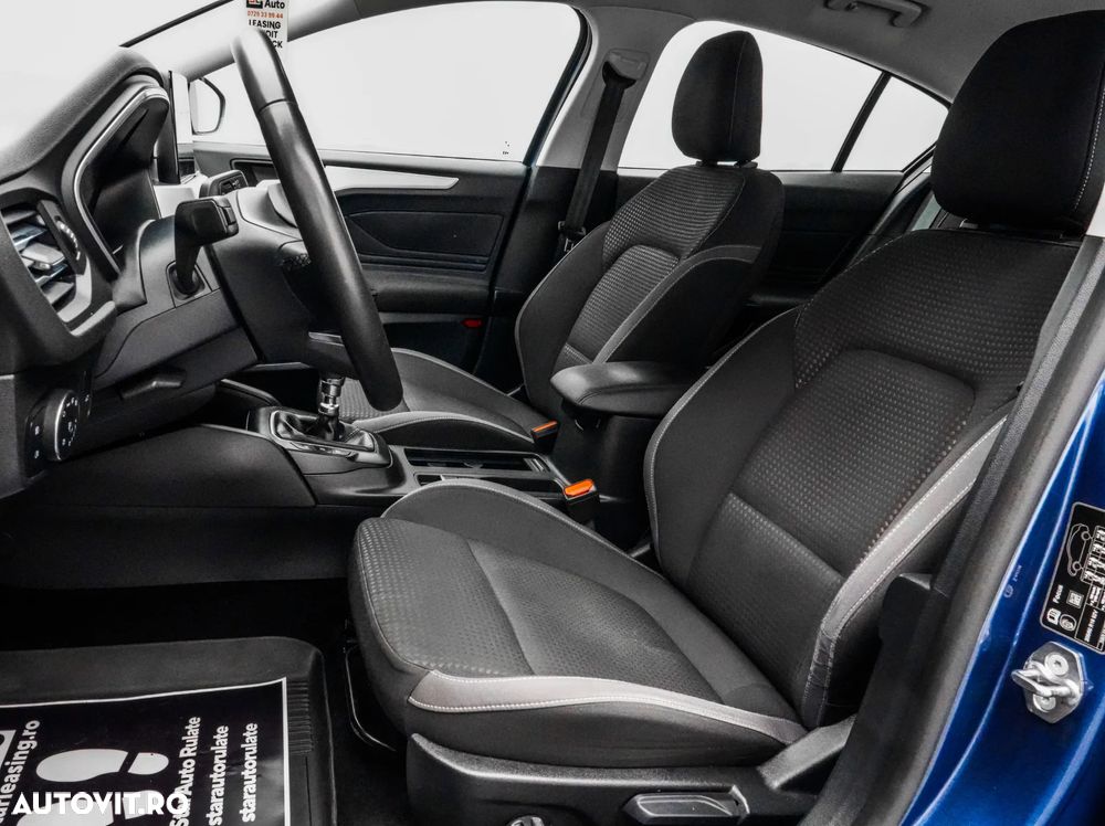 Ford Focus 1.0 EcoBoost Titanium Business - 14