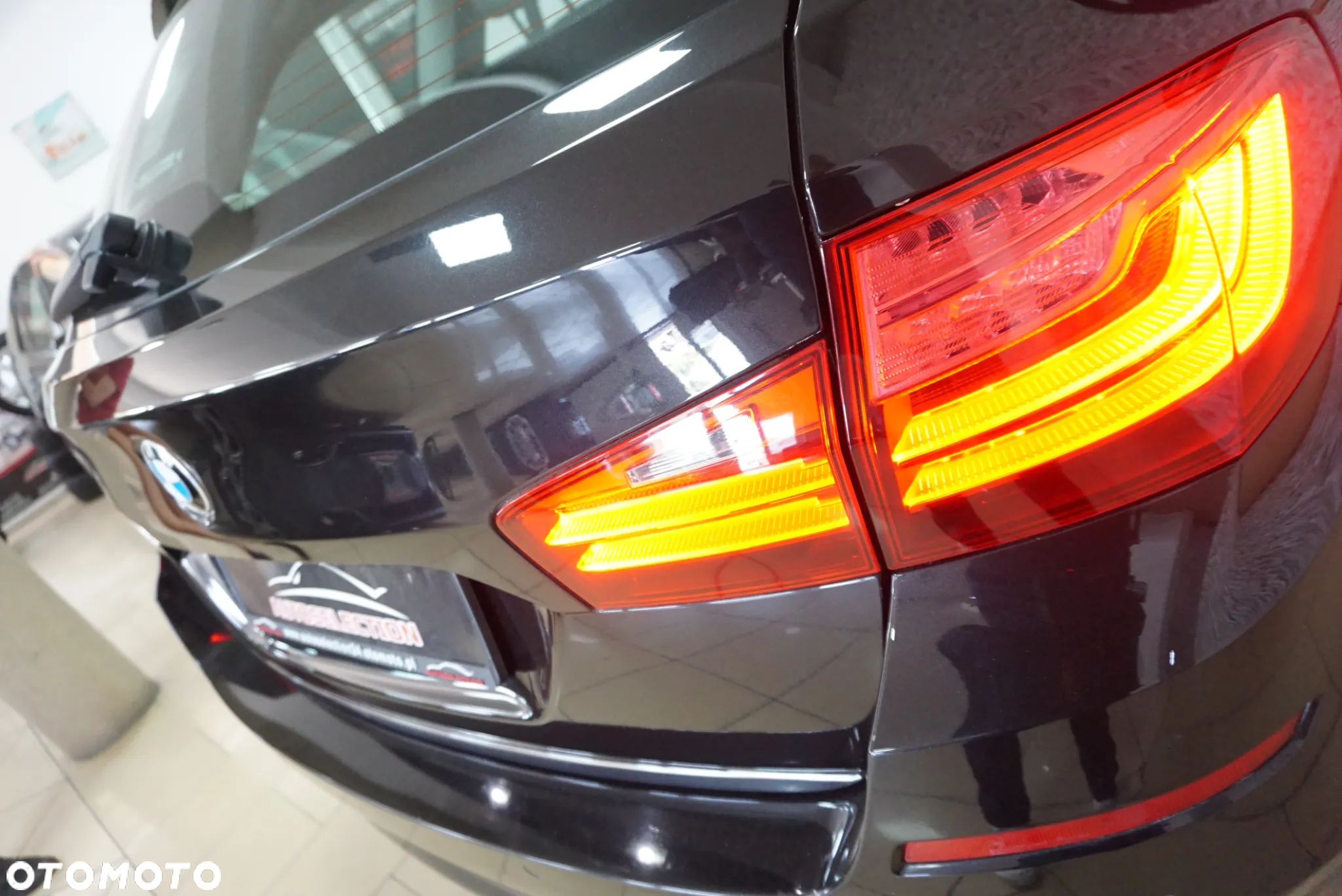 BMW Seria 5 520d xDrive Luxury Line - 17