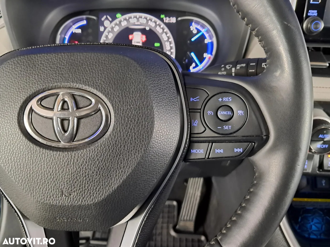 Toyota RAV4 - 13