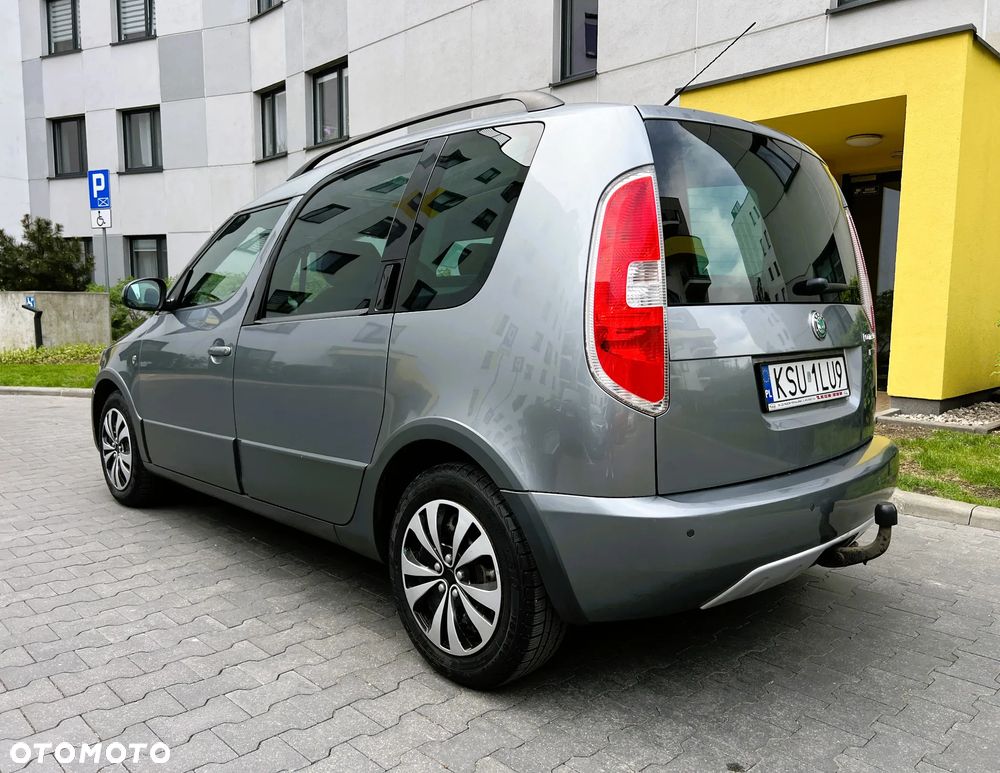 Skoda Roomster 1.4 16V Scout - 3