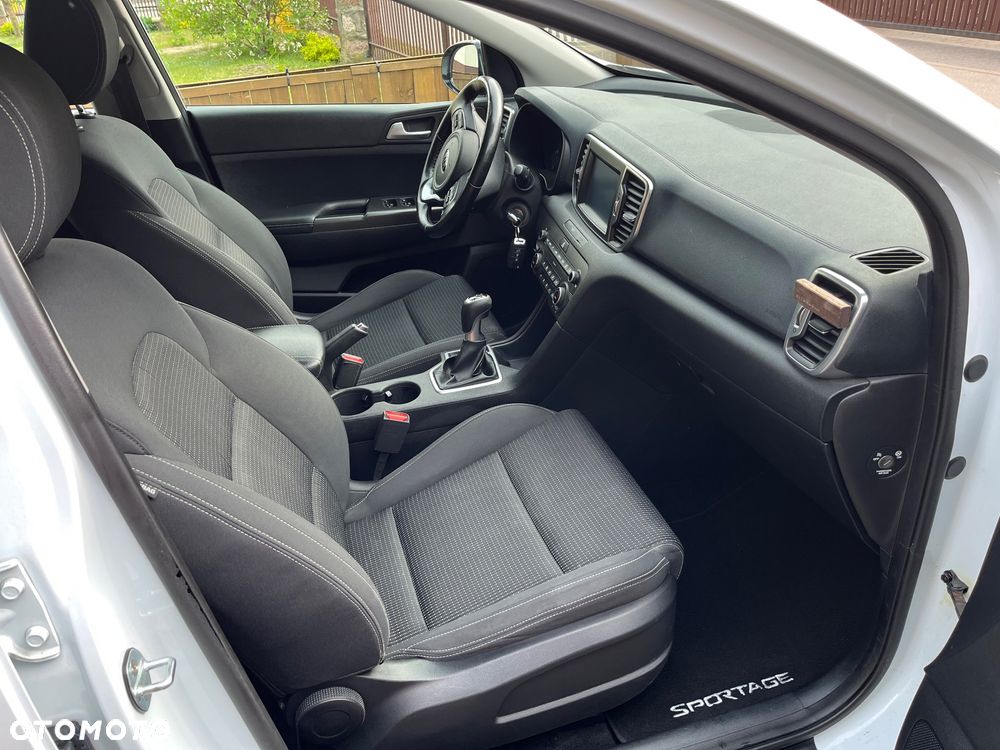 Kia Sportage 1.6 GDI 2WD DREAM-TEAM EDITION - 8