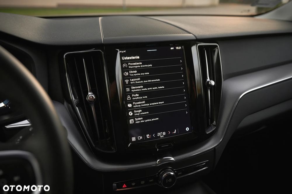 Volvo XC 60 D4 Momentum Pro - 34