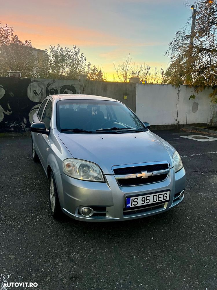Chevrolet Aveo - 4