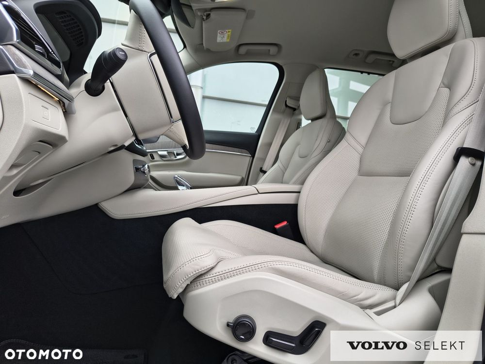 Volvo XC 90 - 13