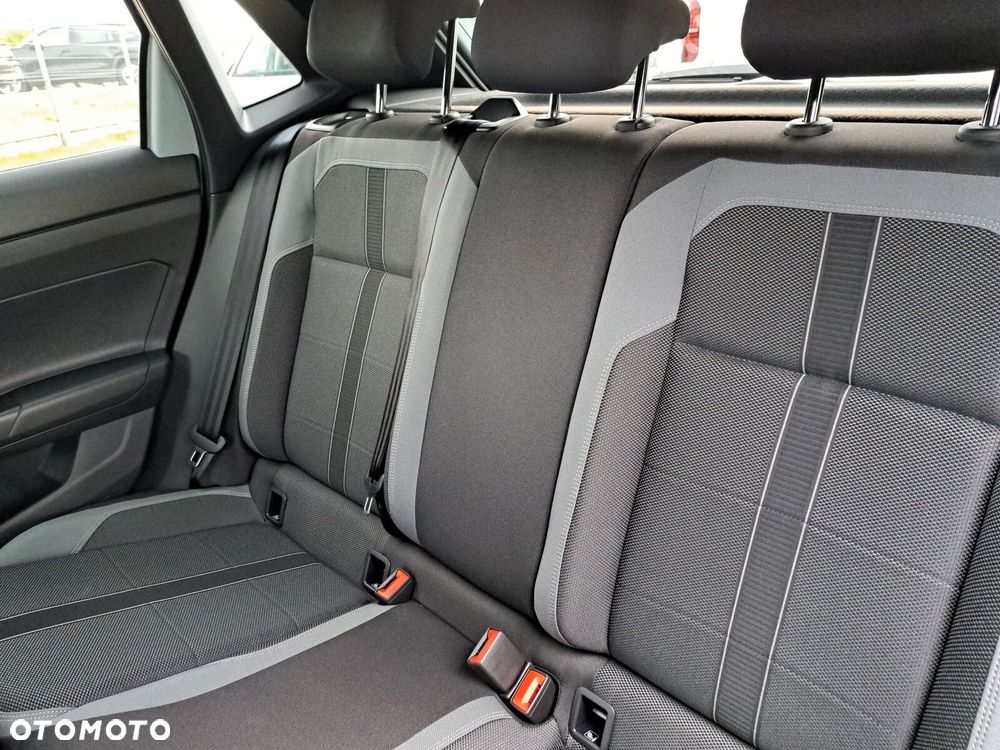 Volkswagen Polo 1.0 TSI Edition 50 DSG - 37