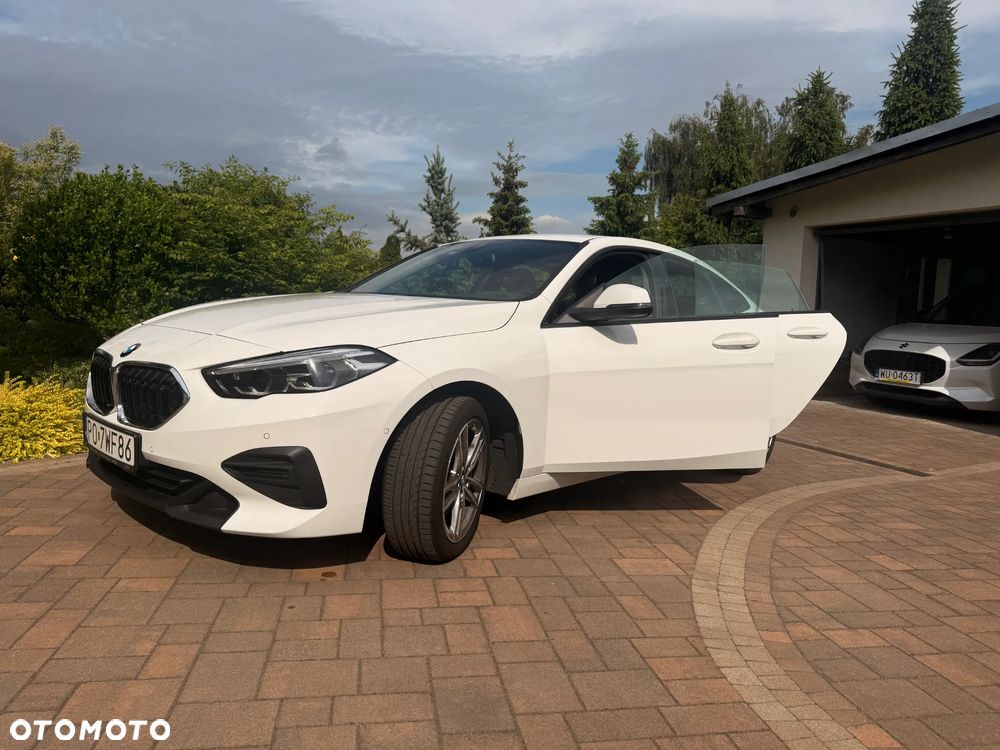 BMW Seria 2 218i - 4