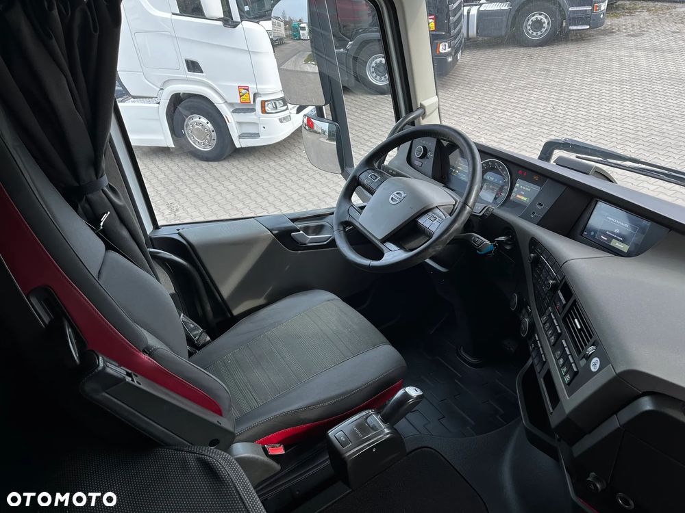 Volvo FH 460 HYDRAULIKA SPROWADZONY Z FRANCJI SERWISOWANY LODÓWKA KLIMA POSTOJOWA - 7
