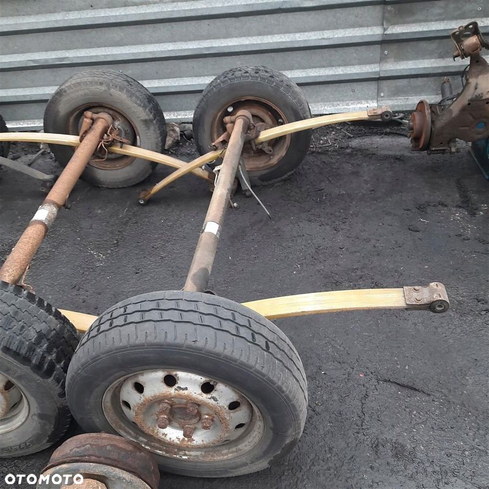 BELKA TYŁ POD PRZYCZEPĘ RESORY Opel Movano I 03-10R 215/65/16C - 1