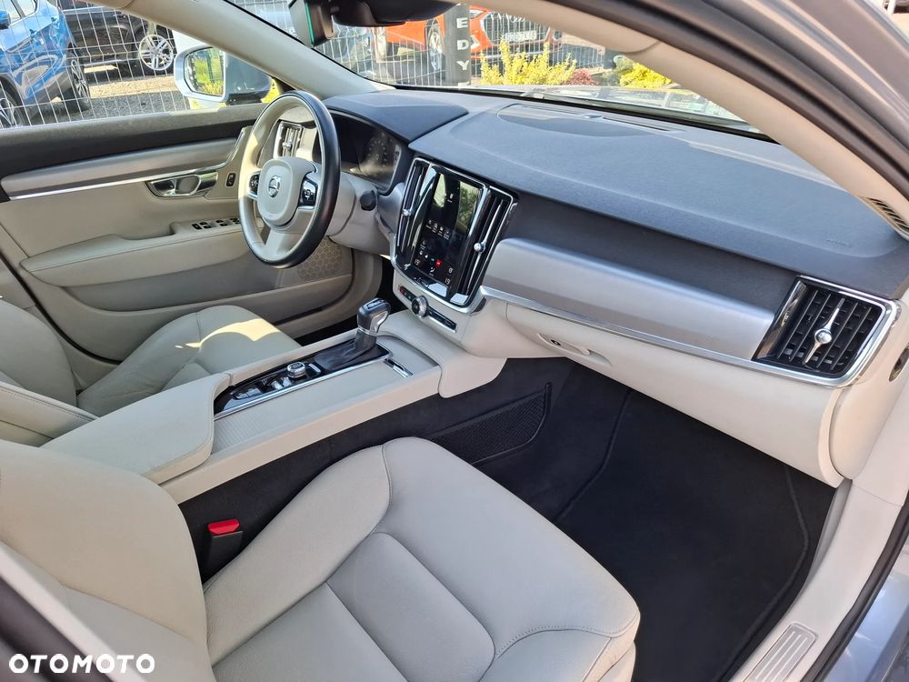 Volvo S90 - 23