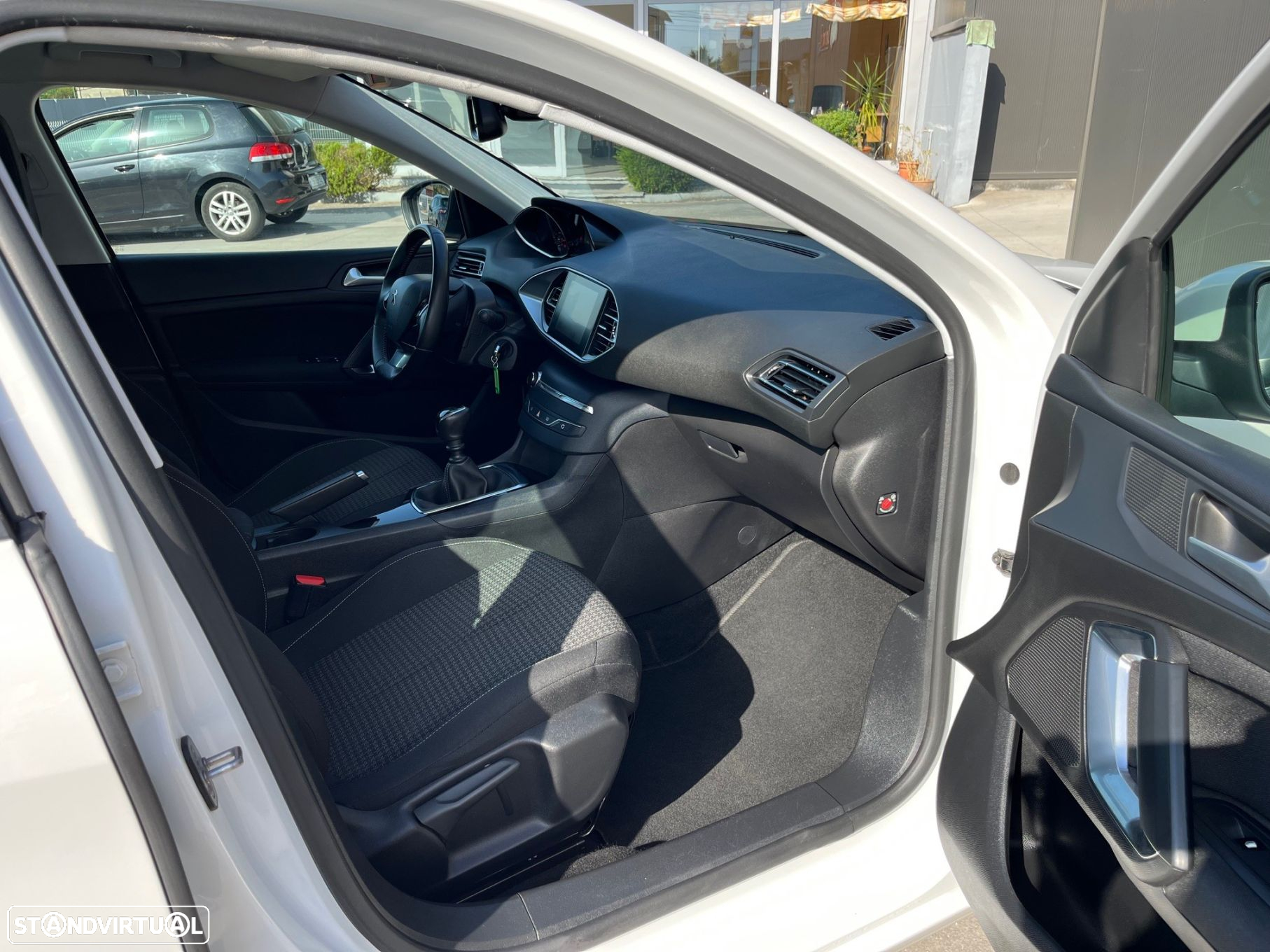 Peugeot 308 1.5 BlueHDi Style - 24