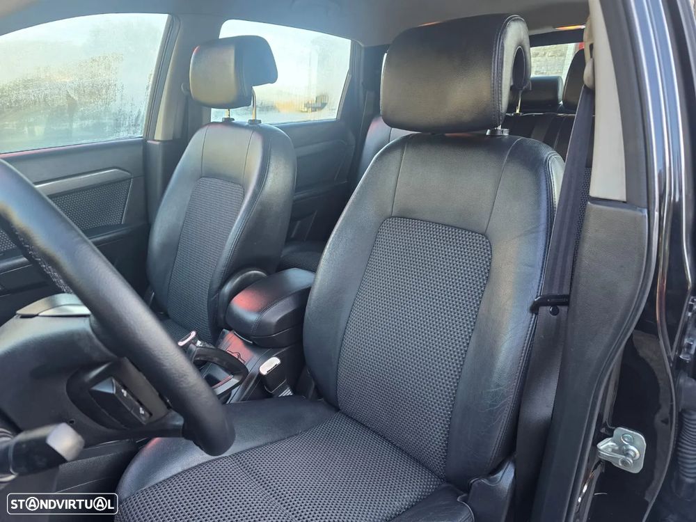 Chevrolet Captiva 2.0 VCDi Seven 7L - 10