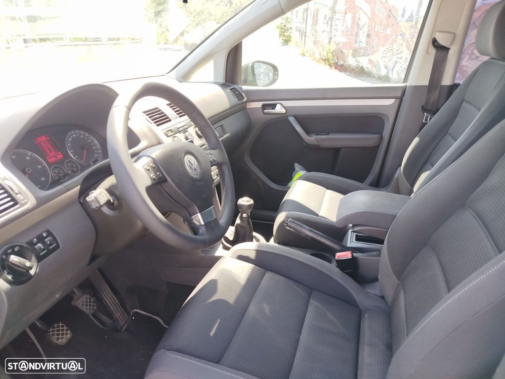 VW Touran - 9