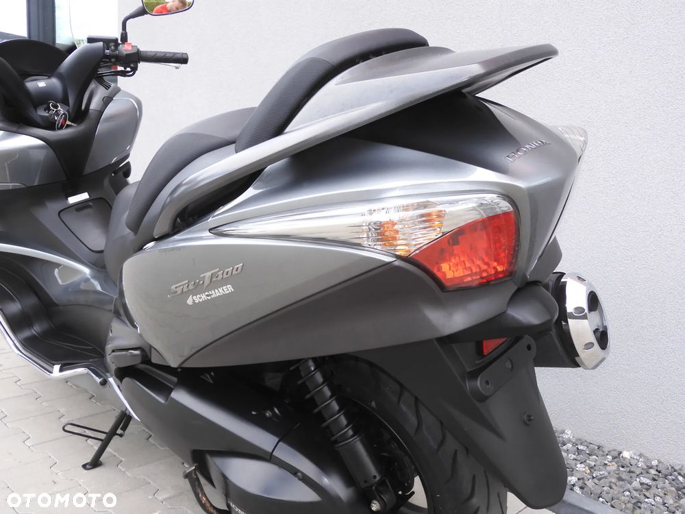 Honda SW-T400 - 31