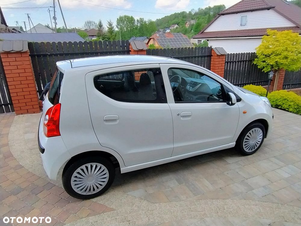Nissan Pixo - 5