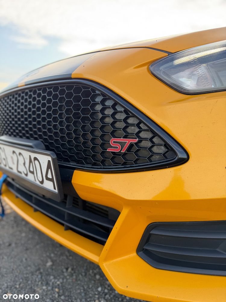 Ford Focus 2.0 EcoBoost ST-2 - 7