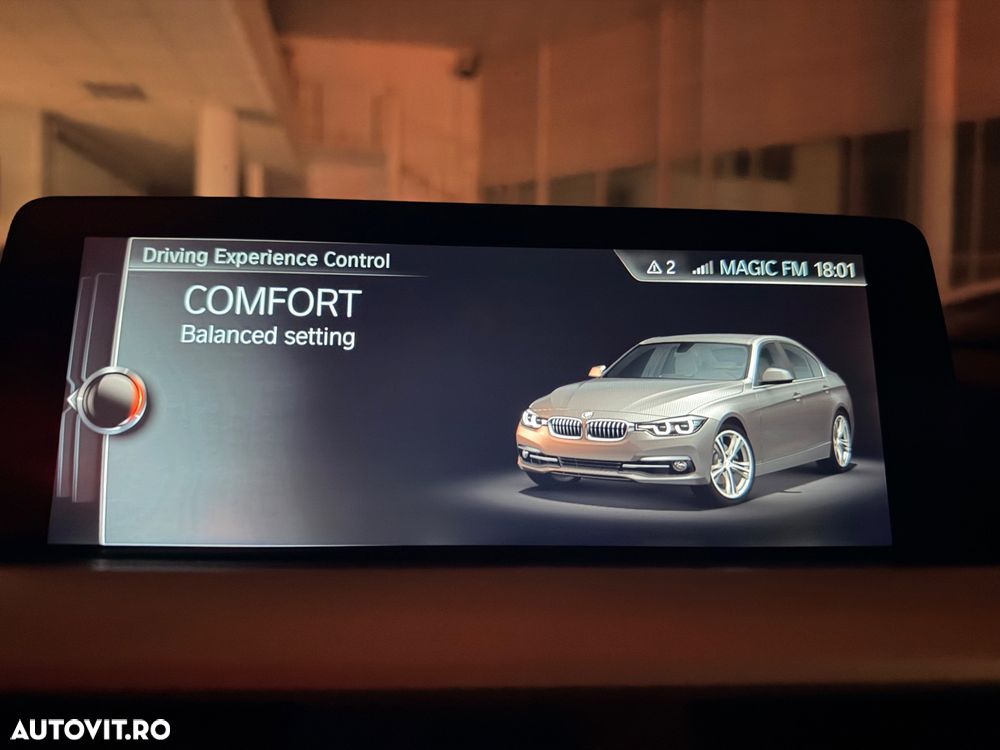 BMW Seria 3 320d Touring Aut. Efficient Dynamics Edition Blue Perf. Sport Line - 16