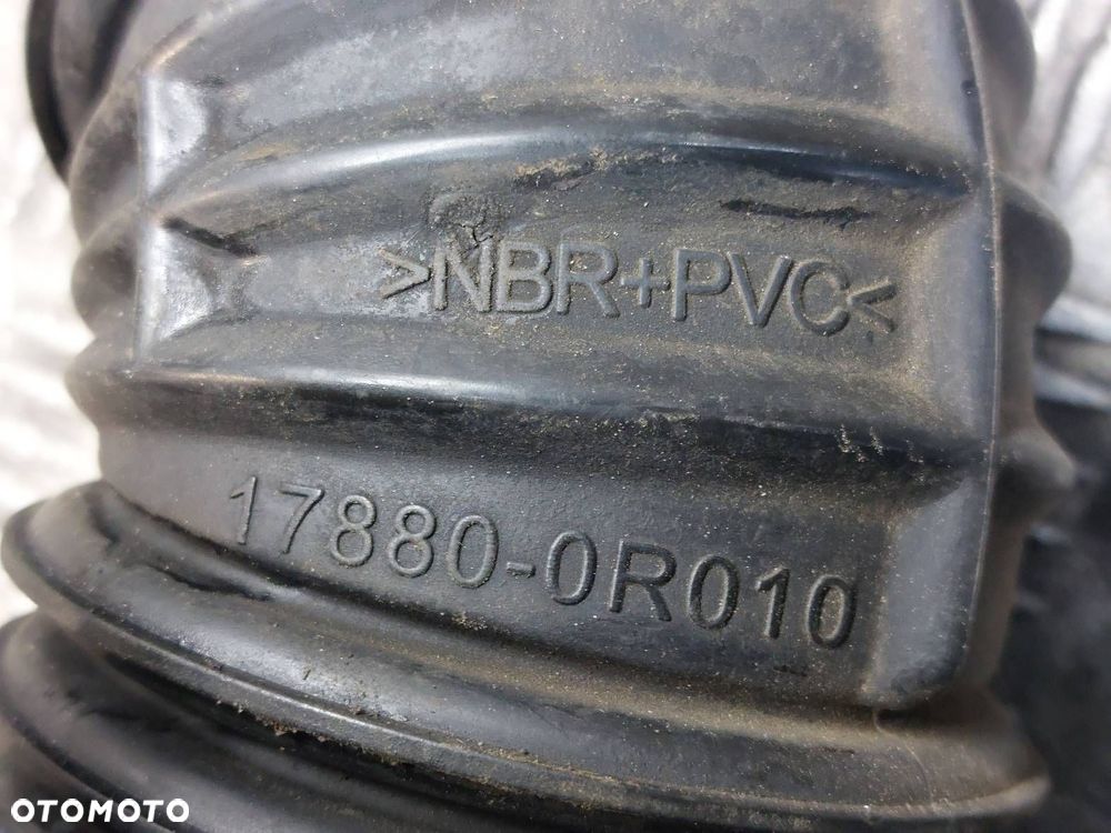 OBUDOWA FILTRA + PRZEPŁYWOMIERZ + RURA AVENSIS T25 2.2 D4D 17880-0R010 - 5