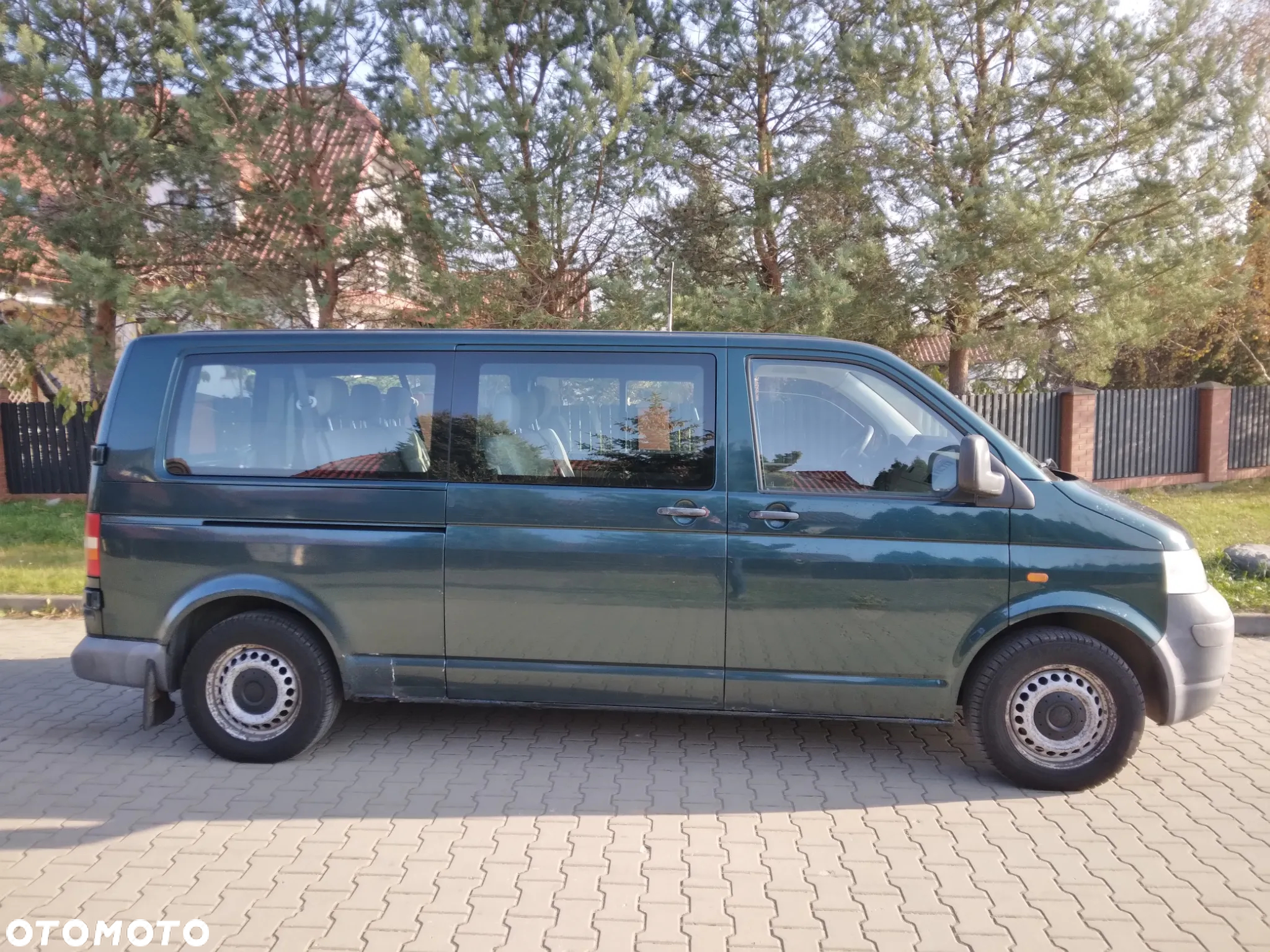 Volkswagen Caravelle - 3