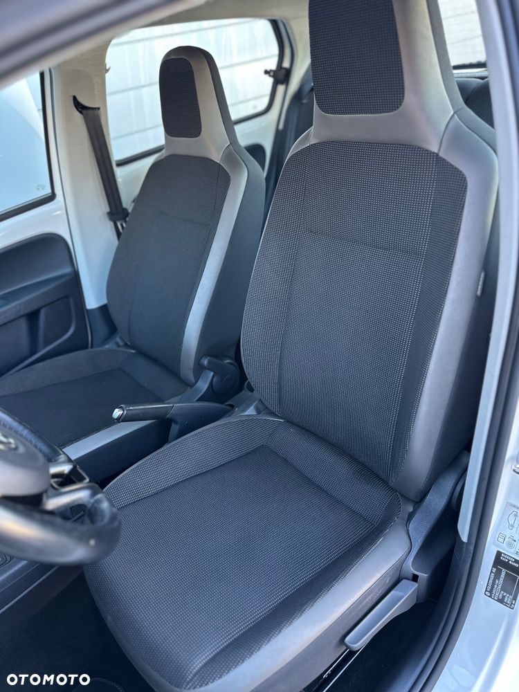 Volkswagen up! - 11