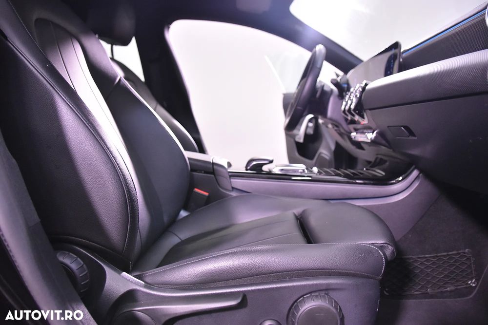 Mercedes-Benz CLA - 11