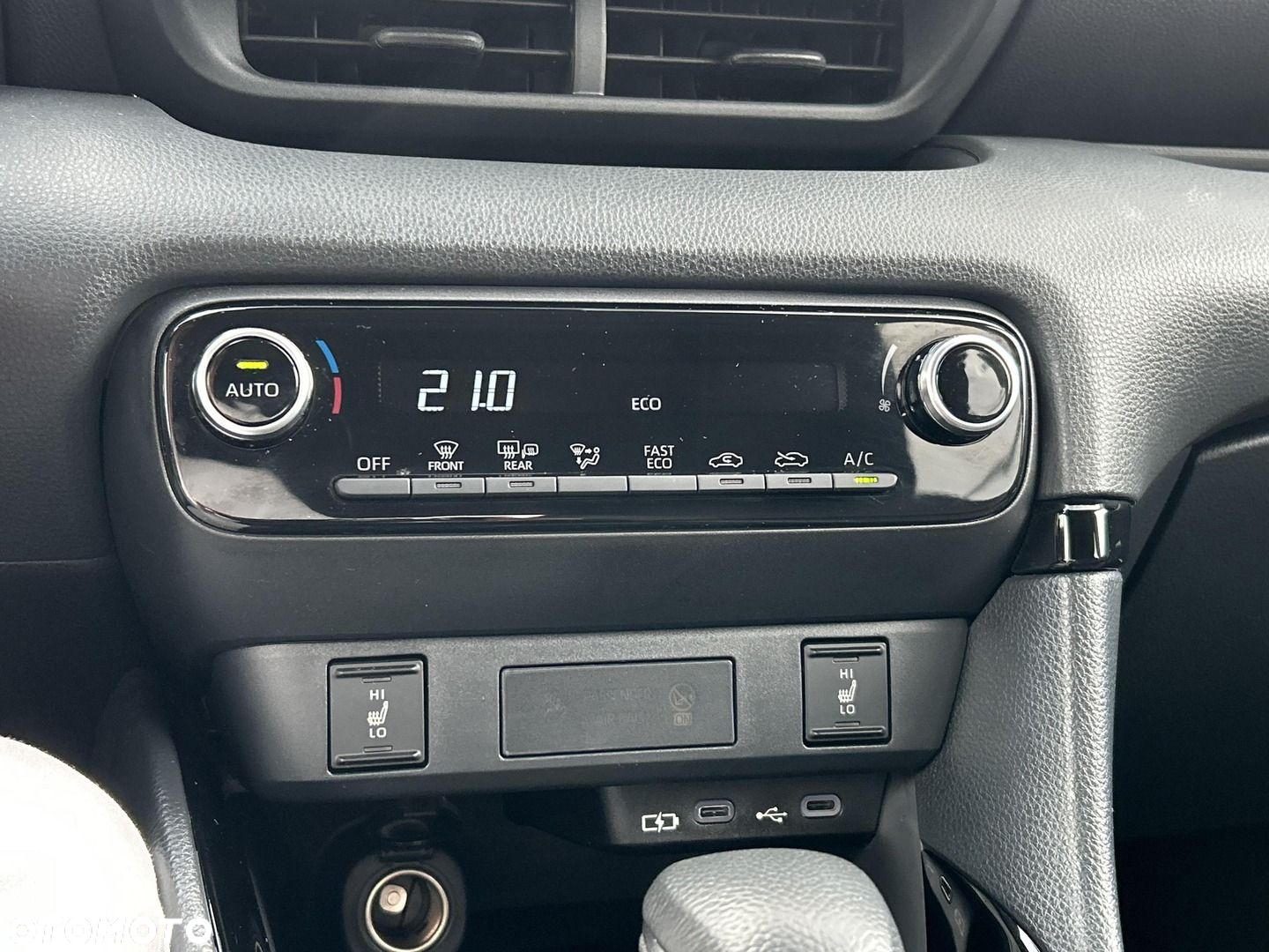 Toyota Yaris - 20
