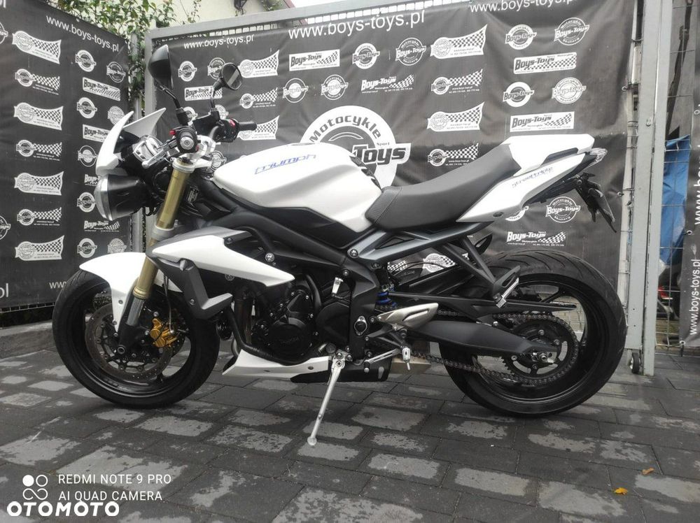 Triumph Street Triple - 3