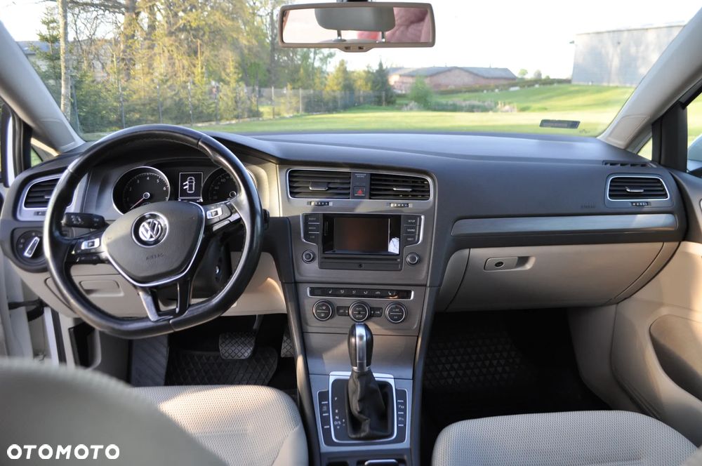 Volkswagen Golf 1.2 TSI Trendline DSG - 14