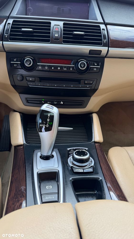 BMW X6 - 10