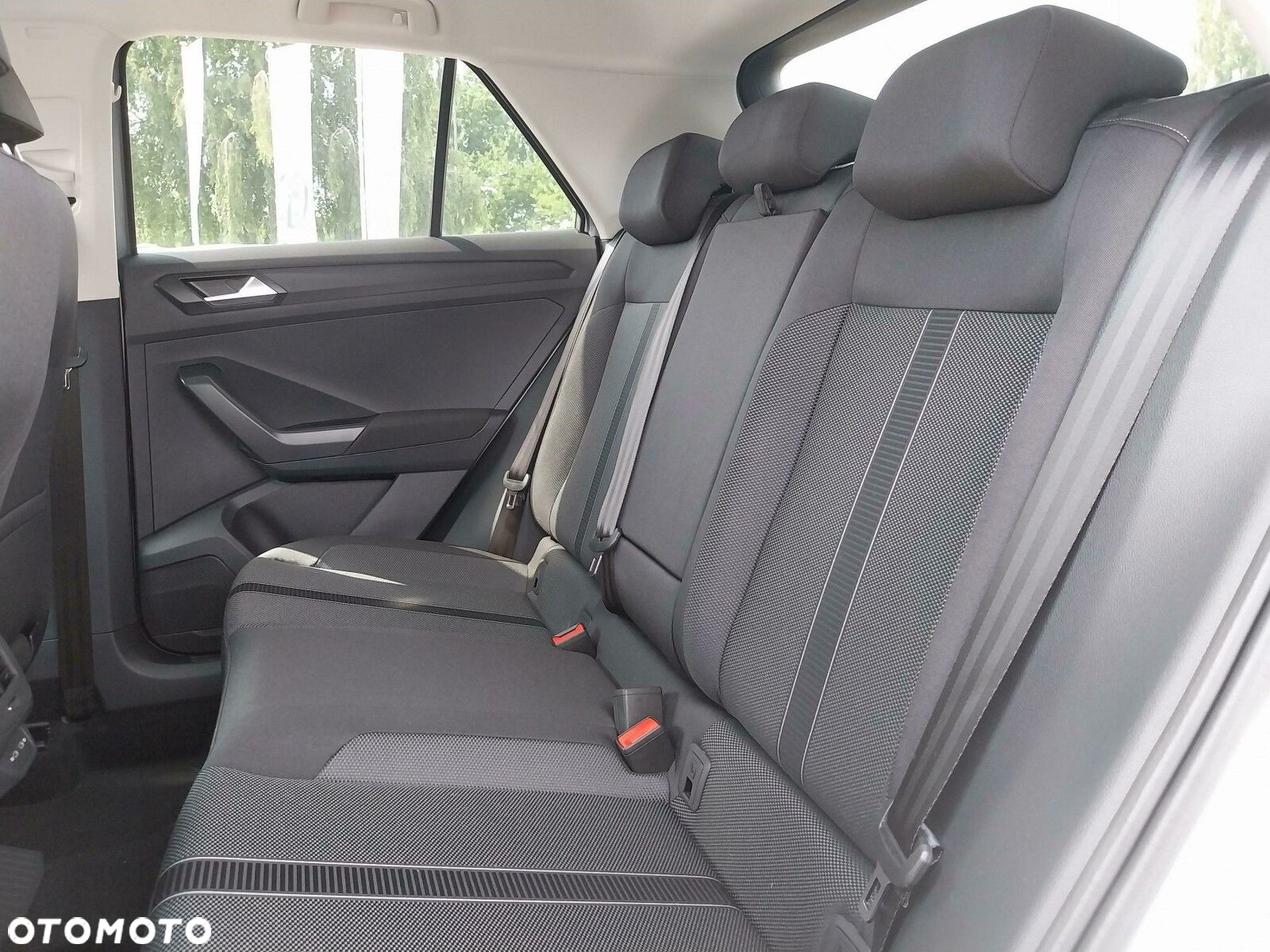 Volkswagen T-Roc 1.5 TSI Life Plus DSG - 18