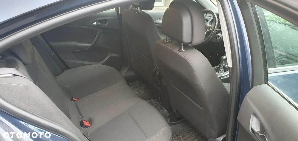 Opel Insignia 2.0 CDTI Edition - 9