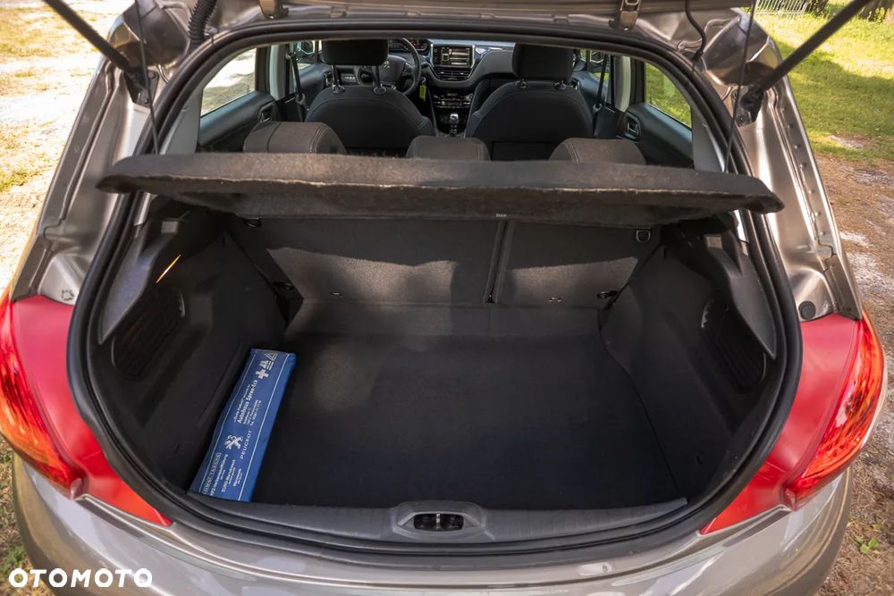 Peugeot 208 e-HDi 115 Stop&Start Allure - 32