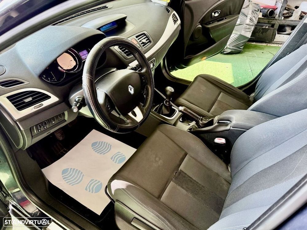 Renault Mégane Sport Tourer 1.5 dCi Dynamique - 30