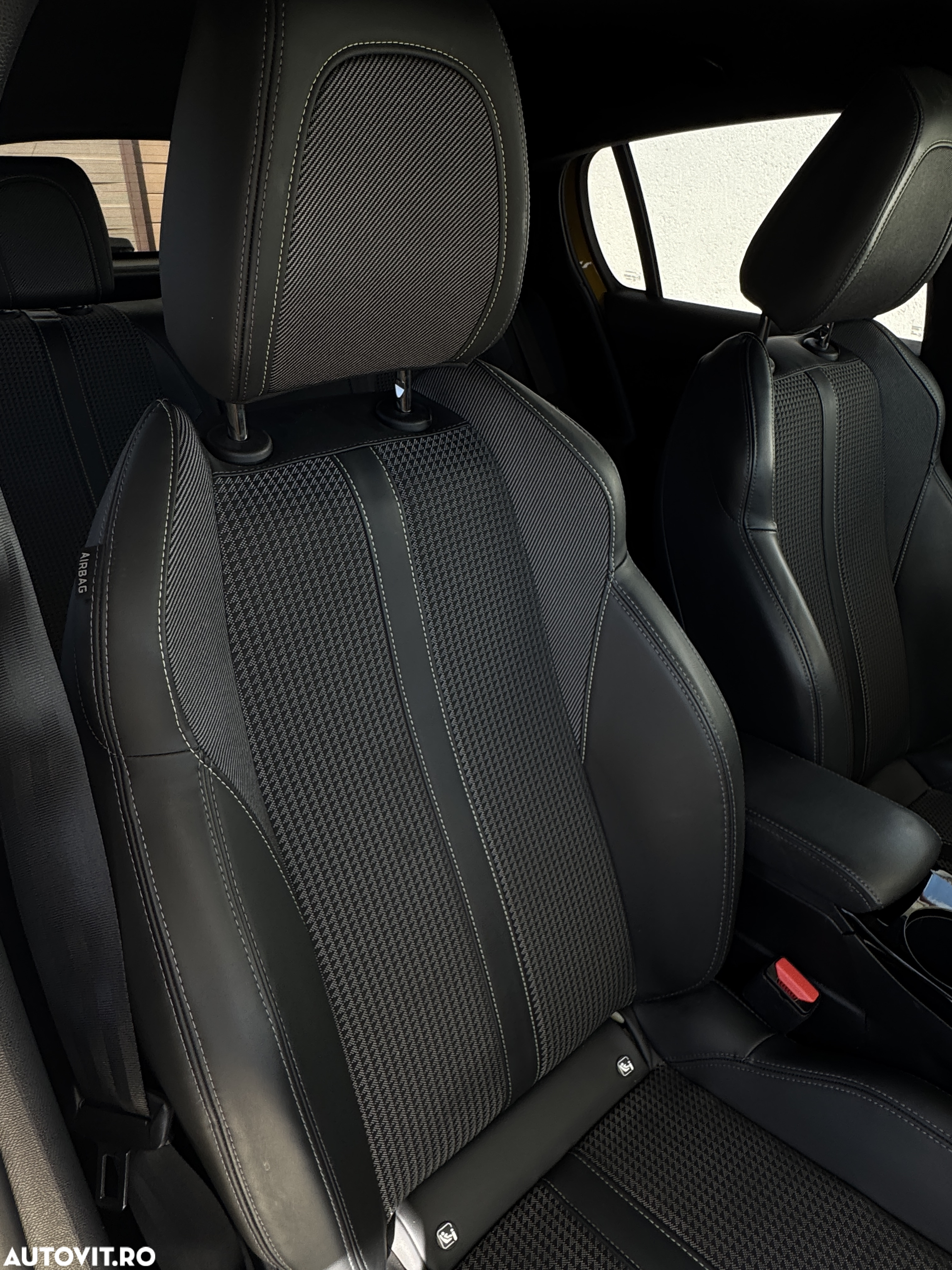 Peugeot 208 PureTech 100 GT Pack - 7