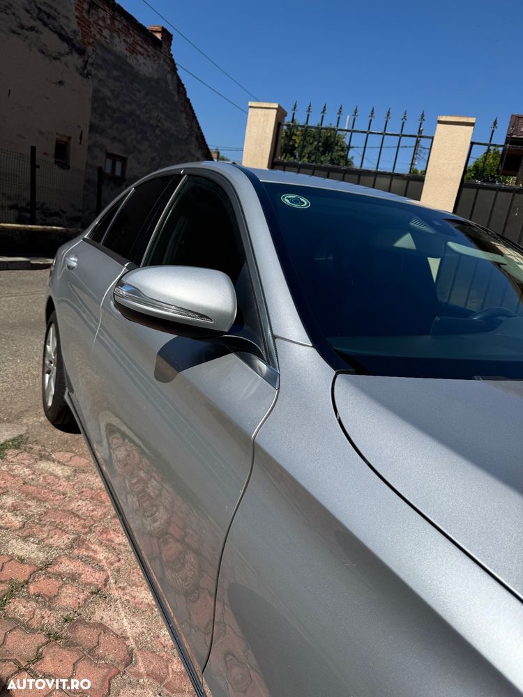 Mercedes-Benz C - 6