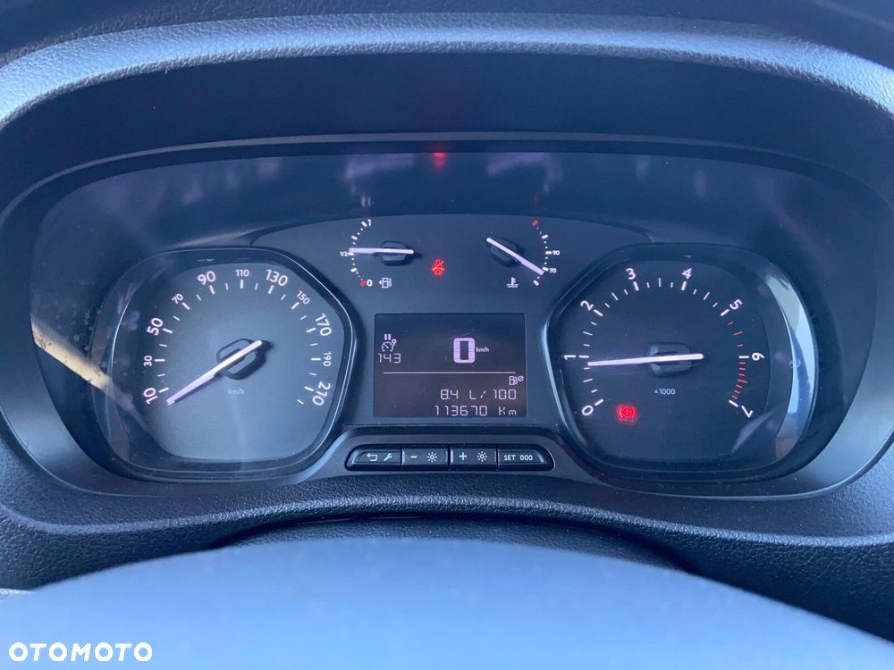 Toyota ProAce Kombi 2.0 D-4D Long 2,8t - 16