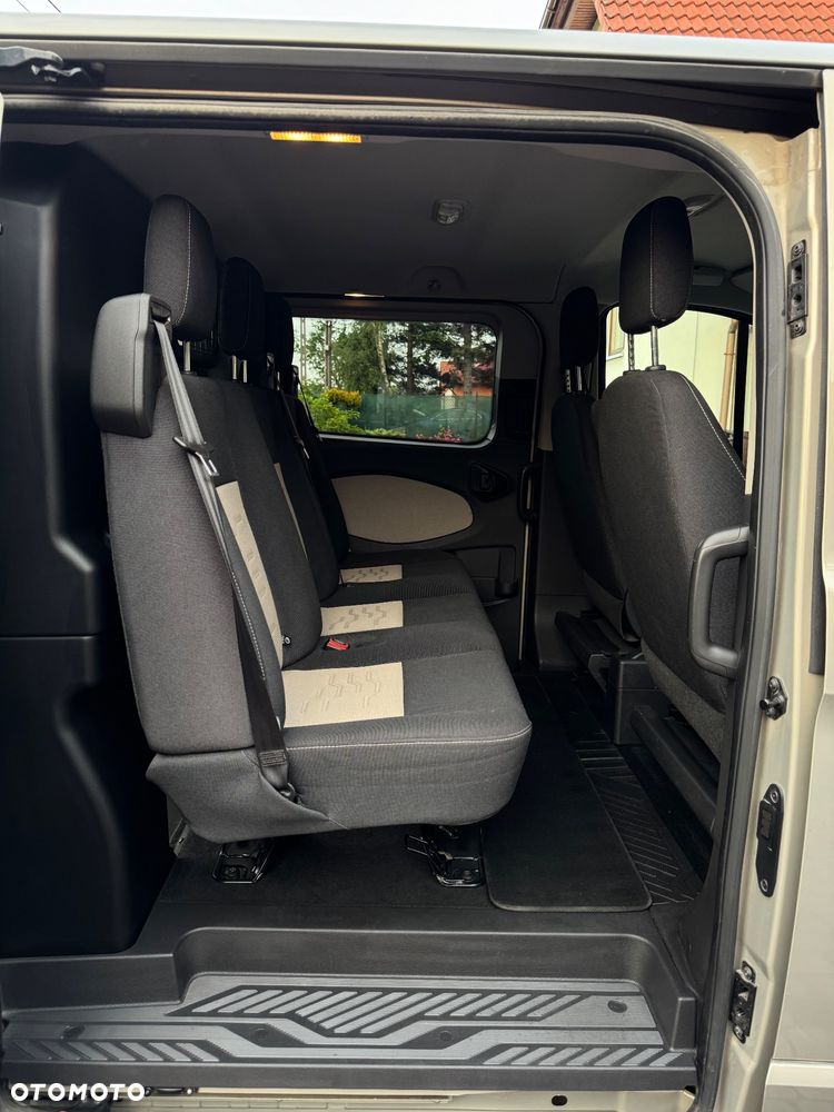 Ford Transit Custom - 11