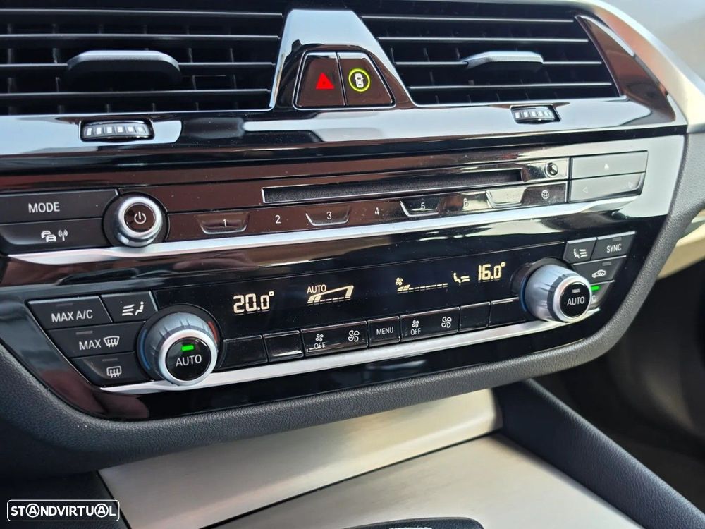 BMW 520 d Line Luxury Auto - 26