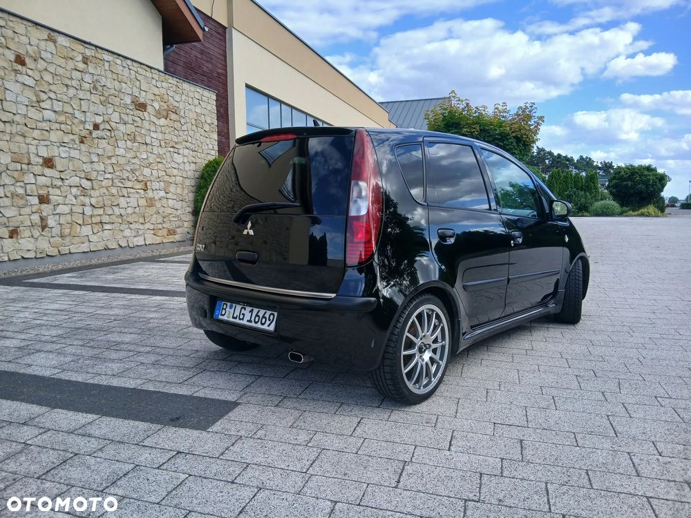 Mitsubishi Colt 1.3 Invite Edition Gold - 11