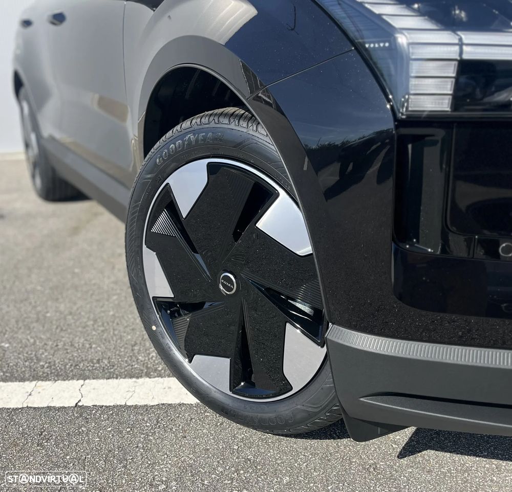 Volvo EX30 69 kWh Single Motor Extended Range Plus - 9