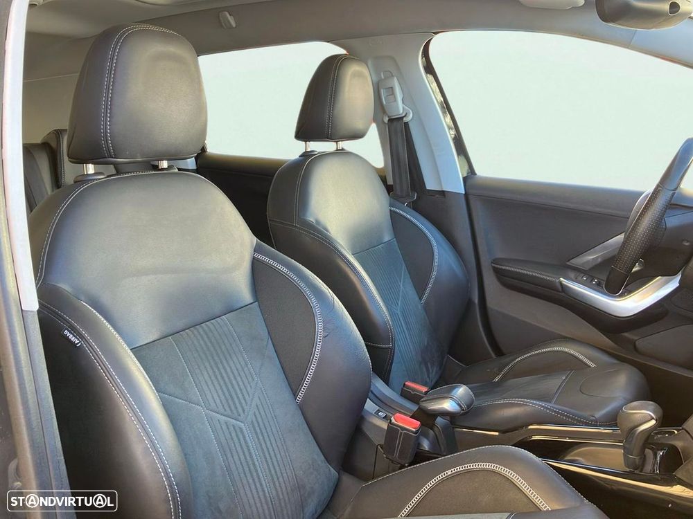 Peugeot 2008 1.2 PureTech Crossway EAT6 - 16