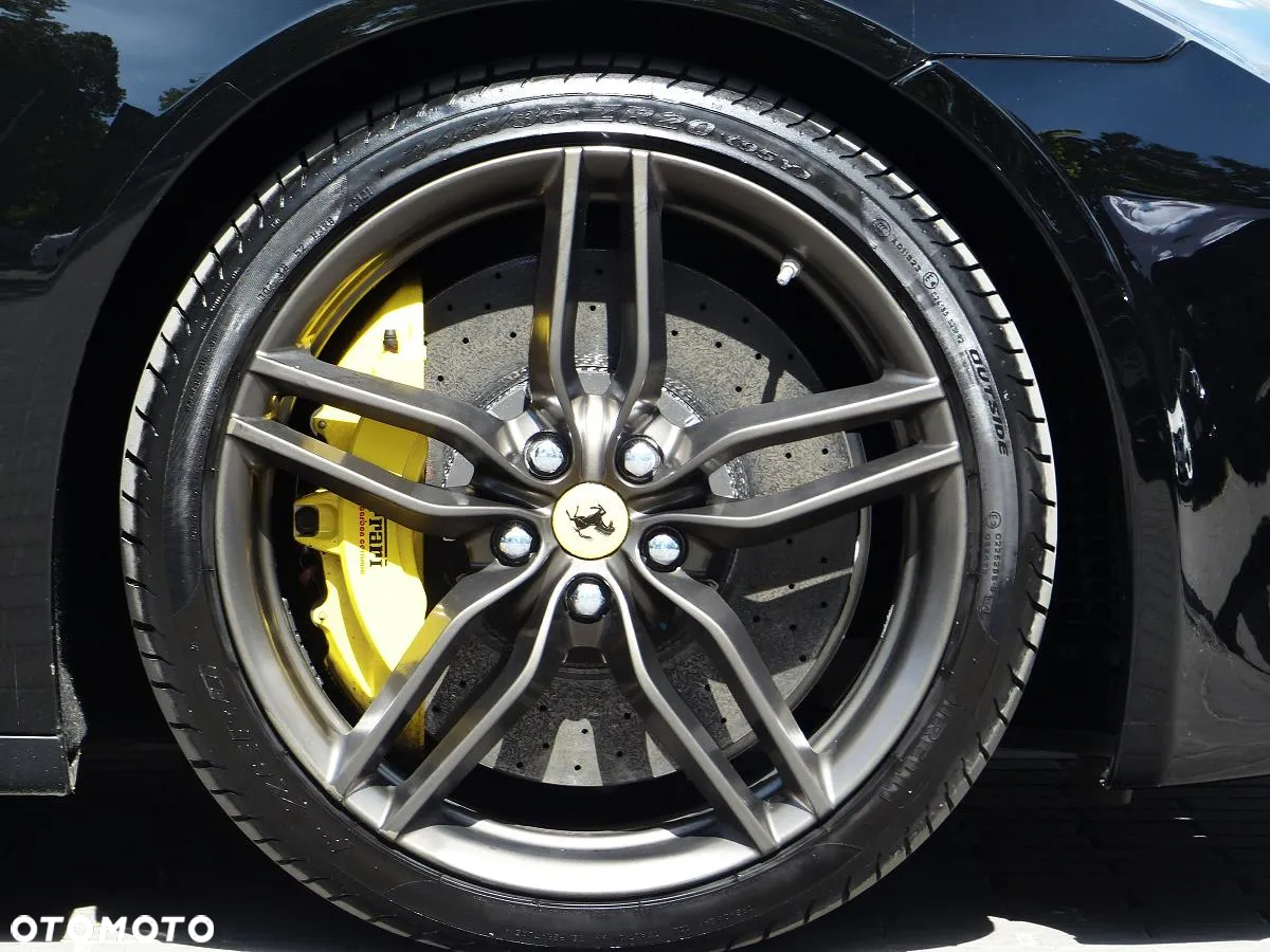 Ferrari FF Standard - 8