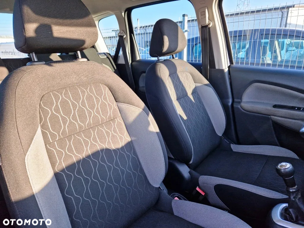 Citroën C3 Picasso 1.4i Seduction - 29