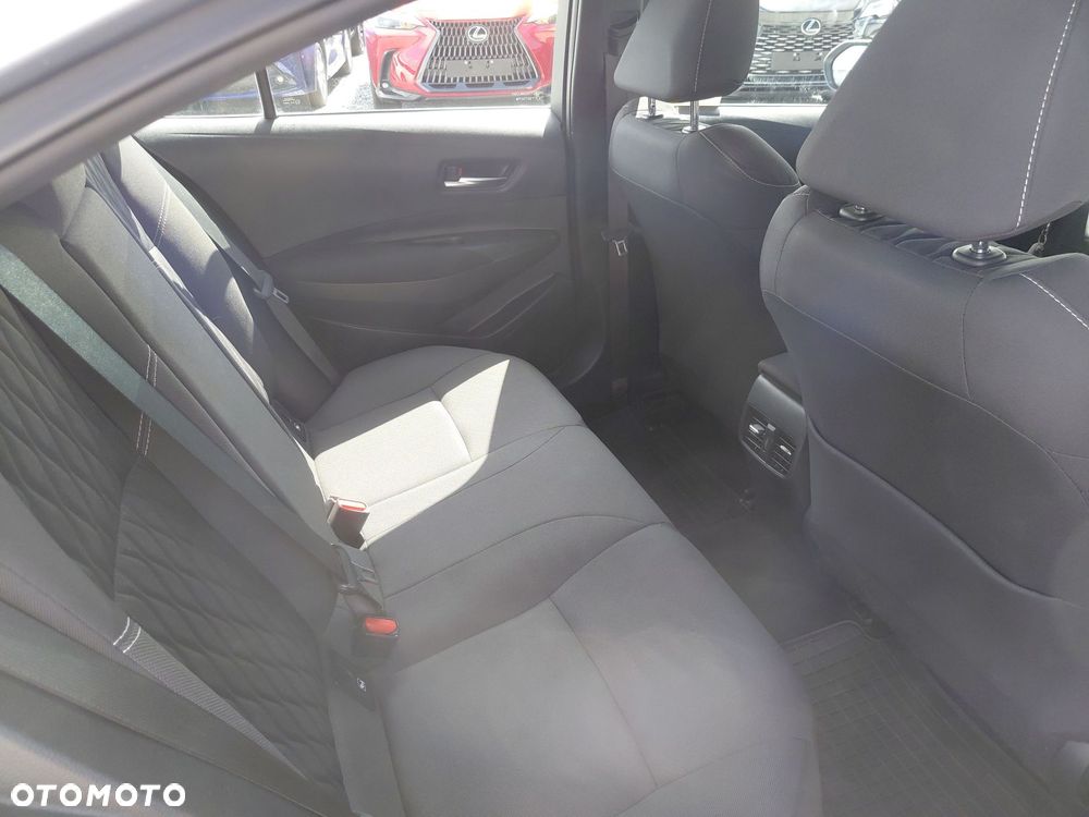 Toyota Corolla - 10