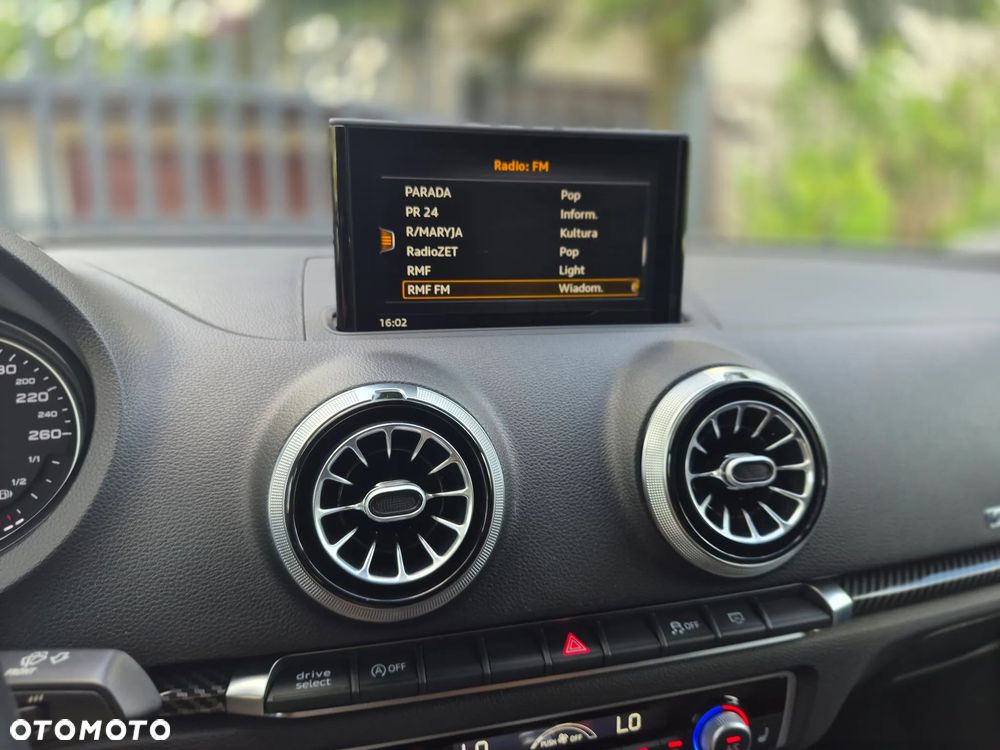Audi A3 Limousine 1.6 TDI S tronic design - 18