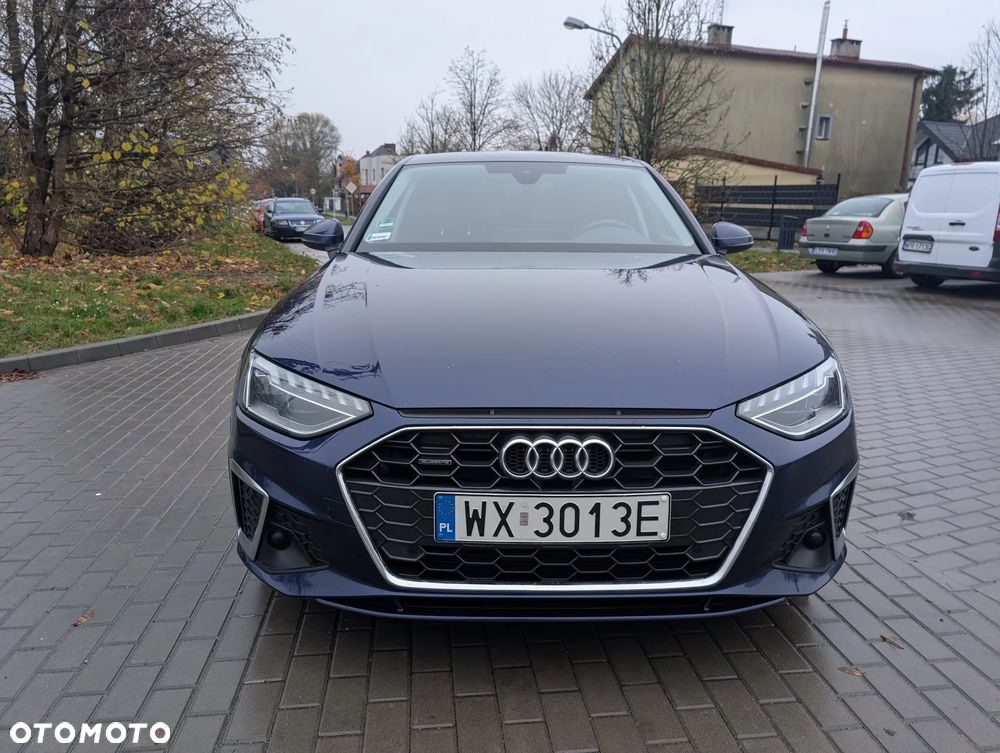 Audi A4 Limousine - 12