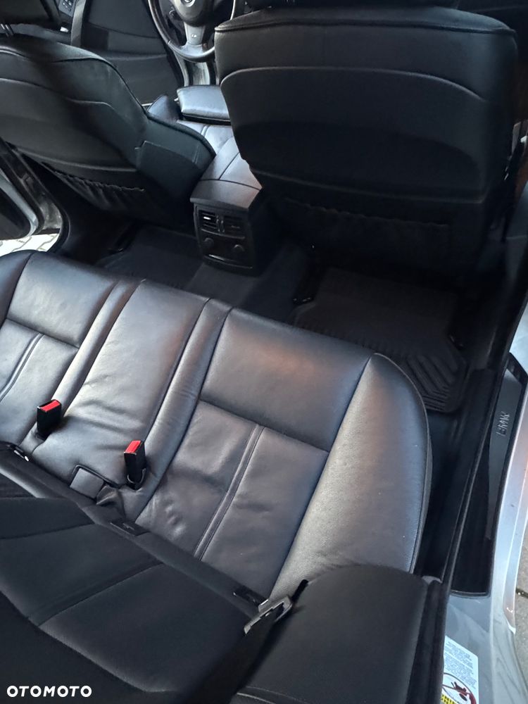 BMW Seria 5 530d - 33