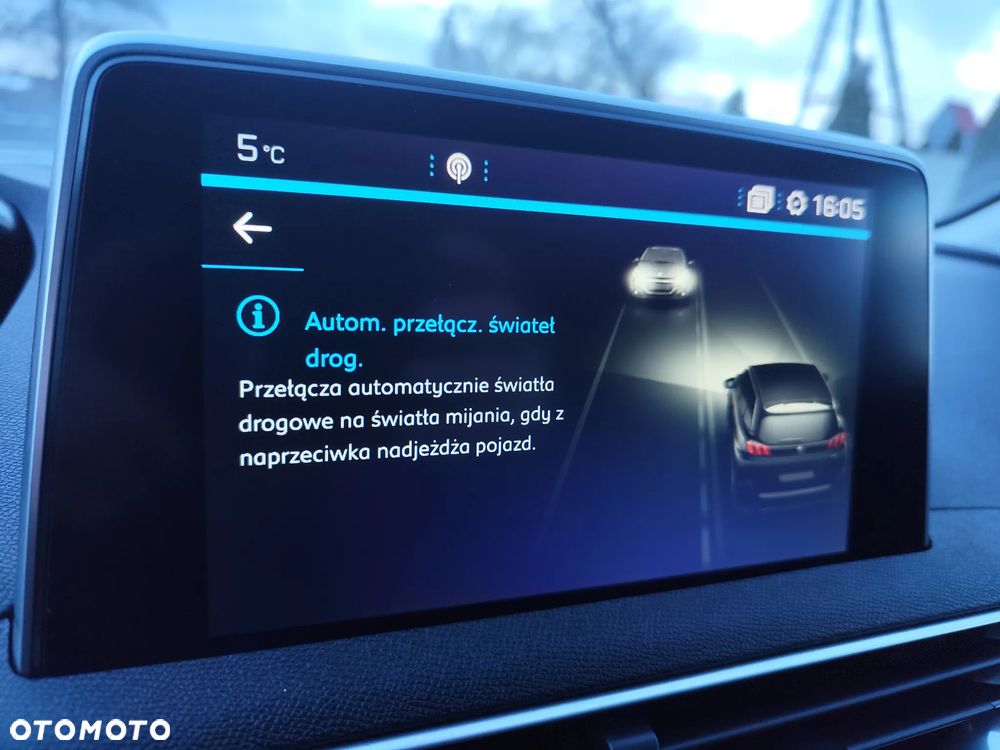 Peugeot 5008 1.6 BlueHDI Allure S&S EAT6 - 32