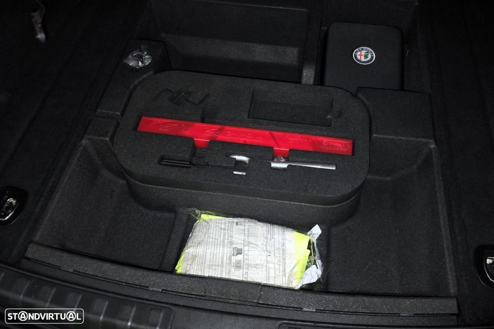 Alfa Romeo Stelvio 2.2 D Super AT8 - 36