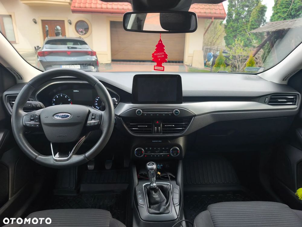 Ford Focus 1.0 EcoBoost Titanium - 6