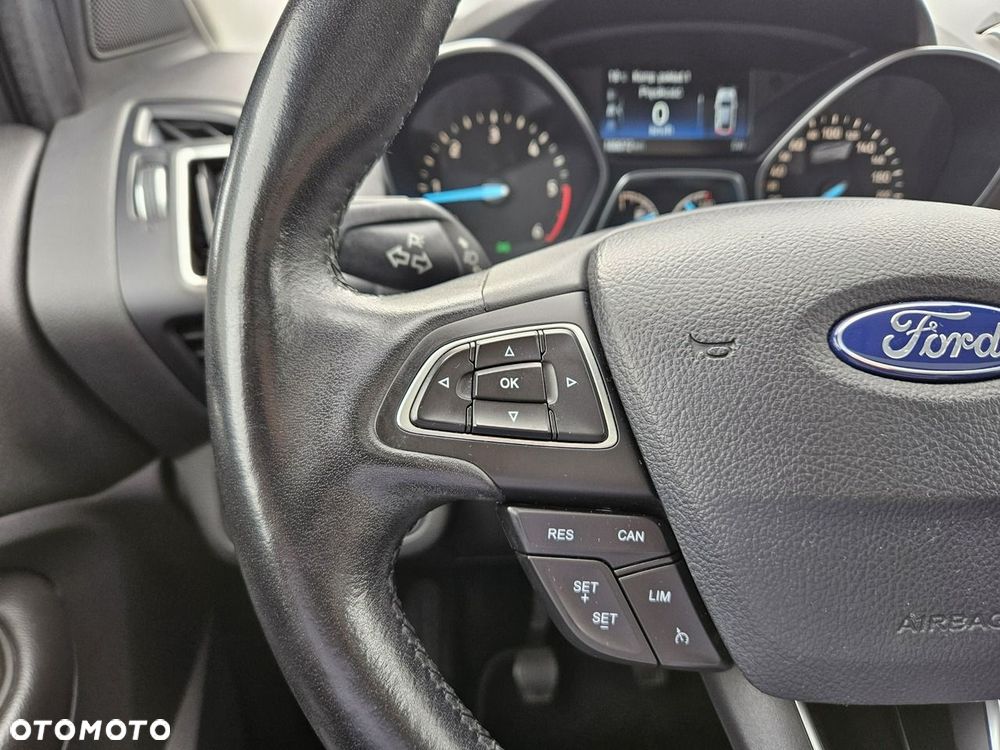 Ford Kuga 2.0 TDCi FWD Titanium Plus - 33